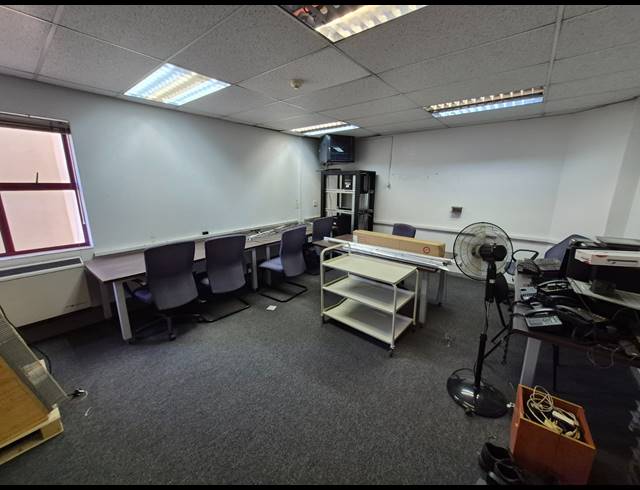 351M² OFFICE TO LET IN RIVONIA